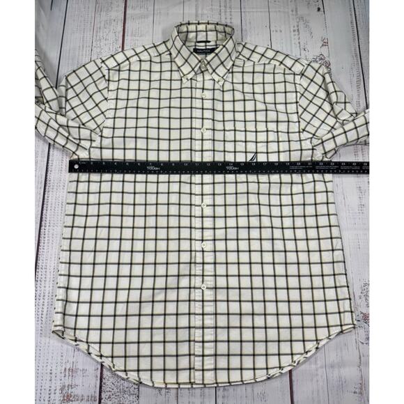 Nautica Shirt Mens Size M Button Up Long Sleeve Black Yellow Plaid Logo Casual - Picture 6 of 7